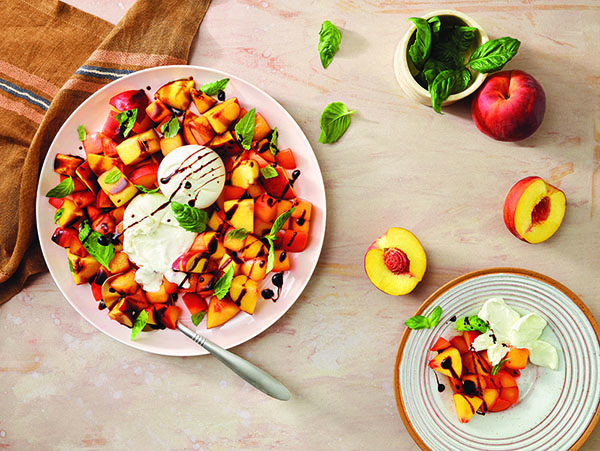 Peach_Caprese_Salad_Burrata