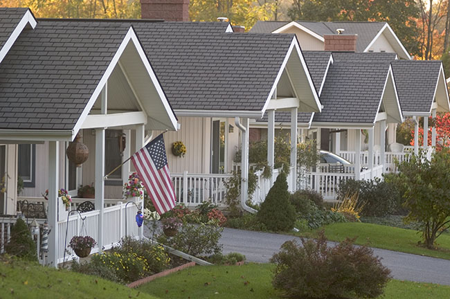 Cornwall Manor retirement community in Pennsylvania with walking trails and organic farm for active couples